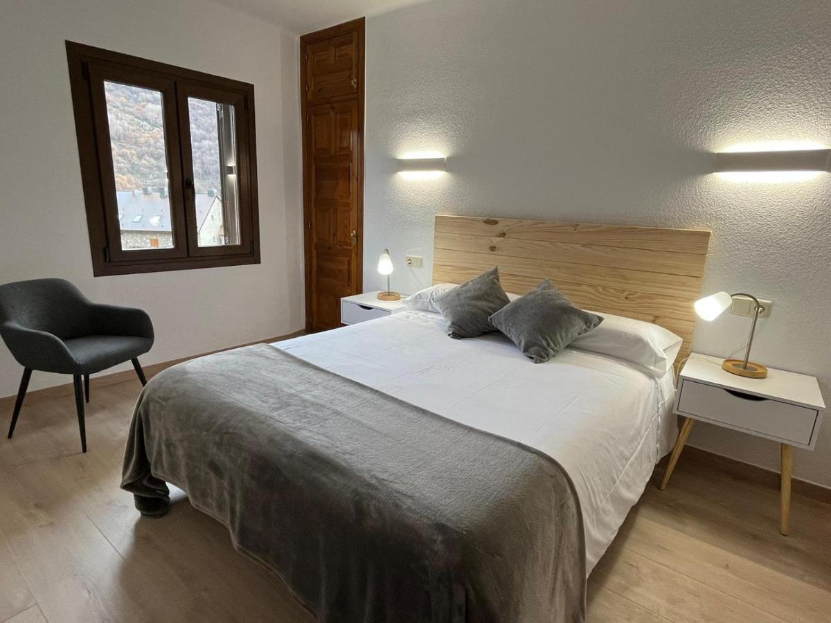 Hotel Farre D'Avall Барруера Екстер'єр фото